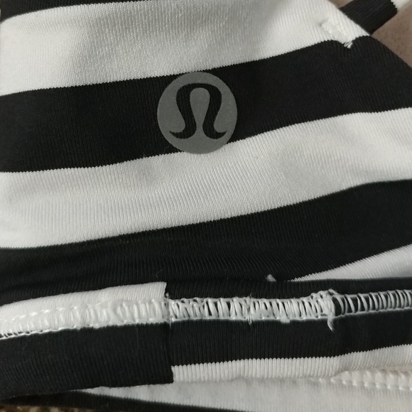 *One left*Lululemon white and black sports bra - Picture 5 of 5
